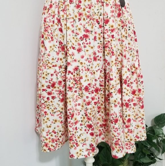 TWIRLING IN FLORALS OFFWHITE CREAM FLORAL DRESS - Picture 14 of 16